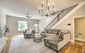 Well-Appointed Pittsburgh Home 1 Mi To Dtwn!